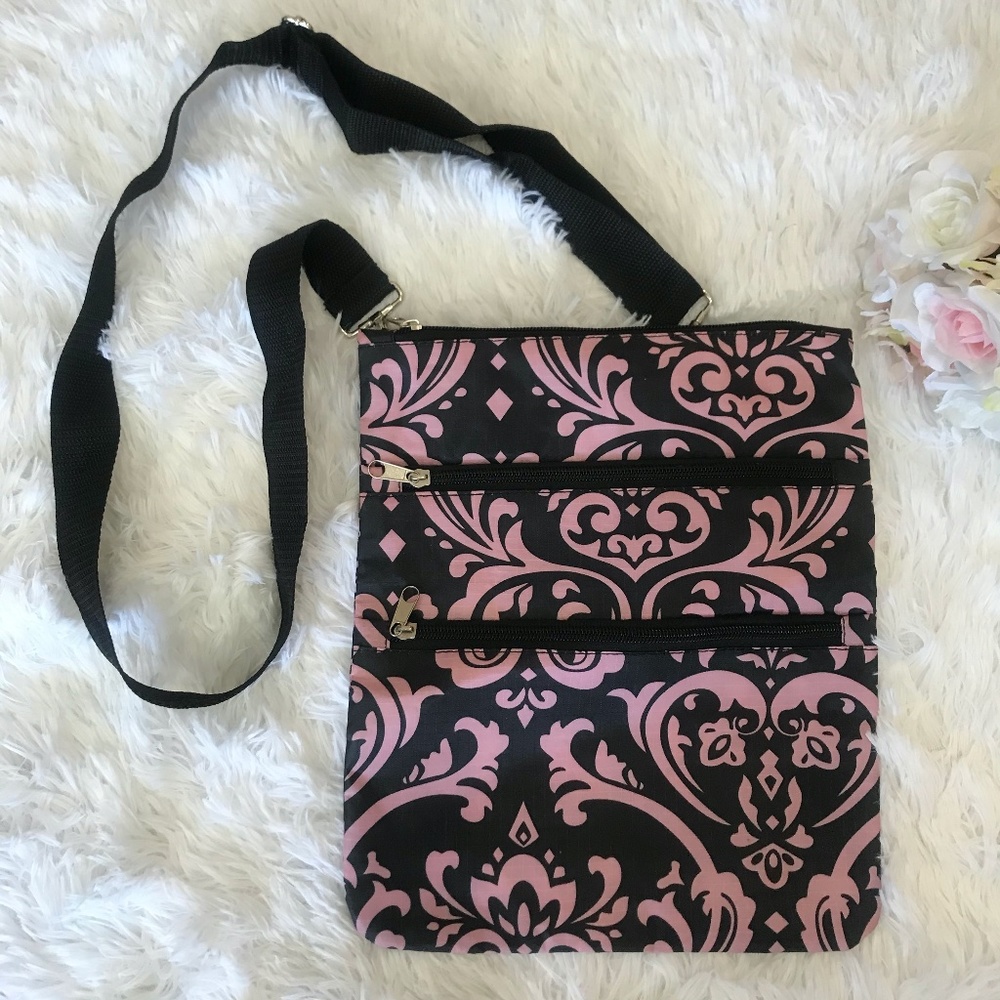 Pink and black heart fleur de lis print crossbody